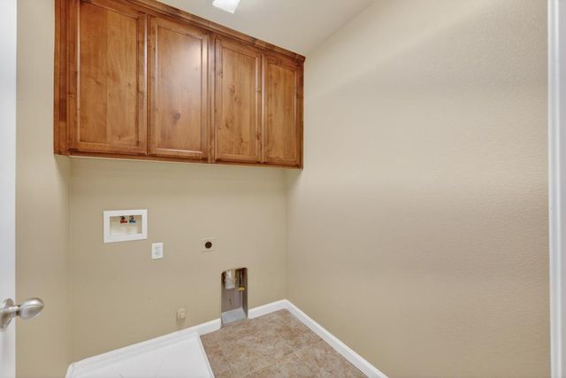 2732 Le Bourget Ln, Lincoln, CA 95648