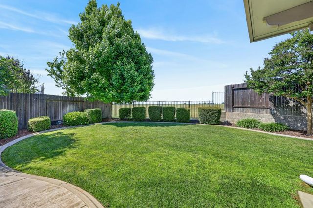 2732 Le Bourget Ln, Lincoln, CA 95648