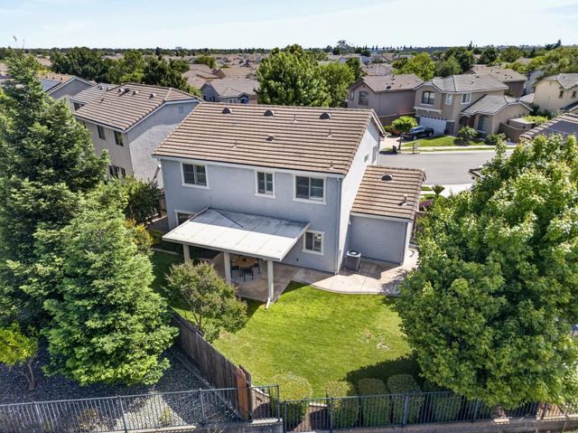 2732 Le Bourget Ln, Lincoln, CA 95648