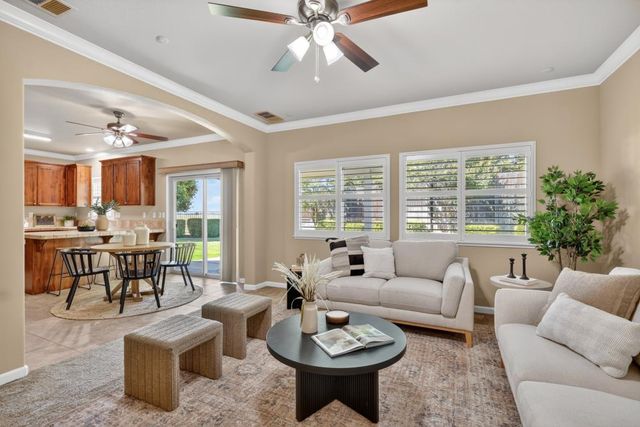 2732 Le Bourget Ln, Lincoln, CA 95648