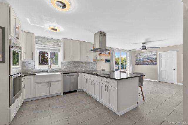 5 Arlington Court, Montrose, NY 10548
