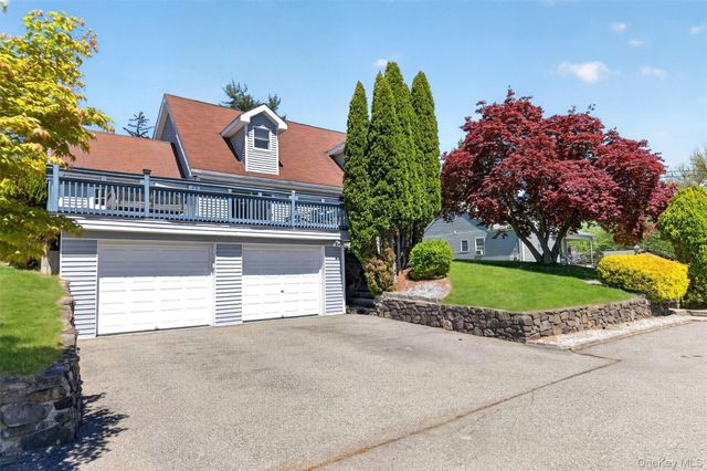 5 Arlington Court, Montrose, NY 10548