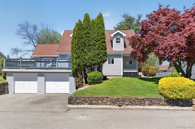 5 Arlington Court, Montrose, NY 10548