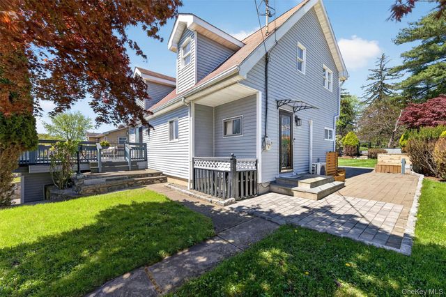 5 Arlington Court, Montrose, NY 10548