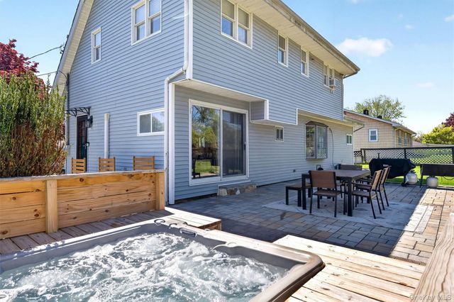 5 Arlington Court, Montrose, NY 10548