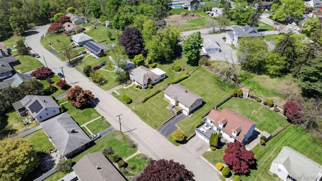 5 Arlington Court, Montrose, NY 10548