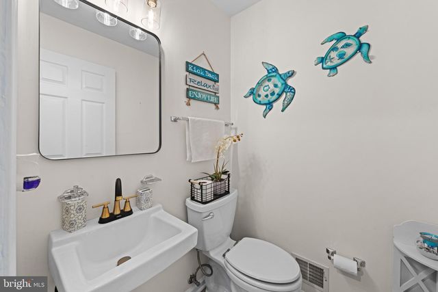 11858 ANTIETAM RD, Woodbridge, VA 22192