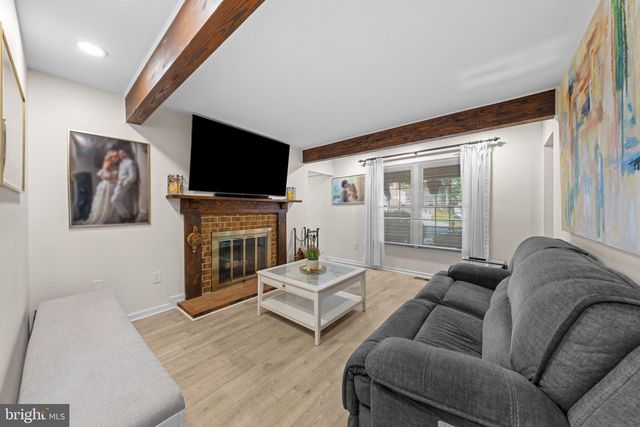 11858 ANTIETAM RD, Woodbridge, VA 22192