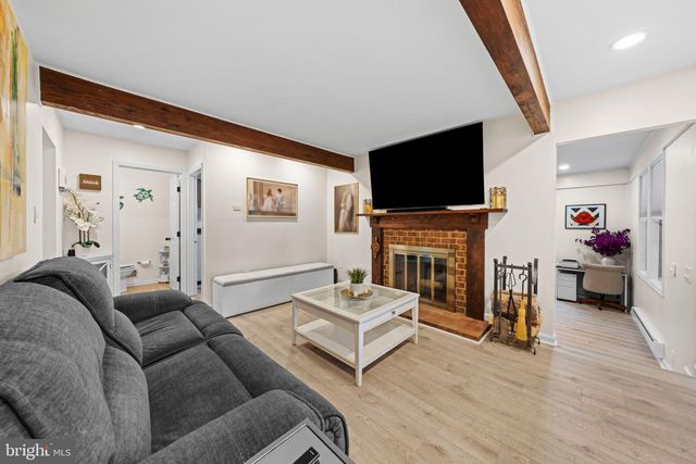 11858 ANTIETAM RD, Woodbridge, VA 22192