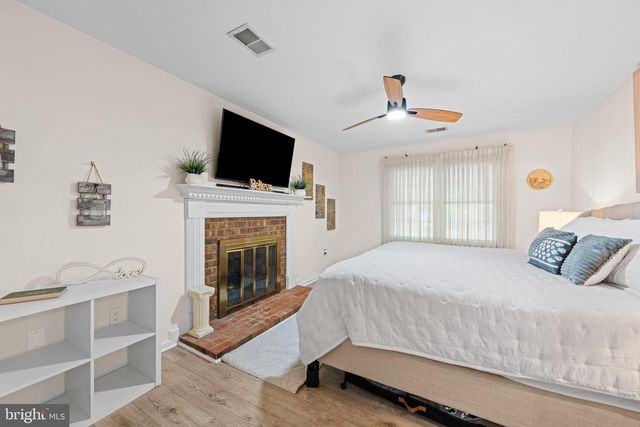 11858 ANTIETAM RD, Woodbridge, VA 22192