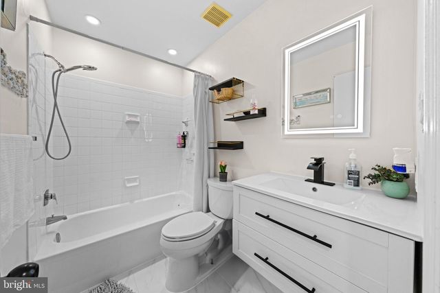 11858 ANTIETAM RD, Woodbridge, VA 22192