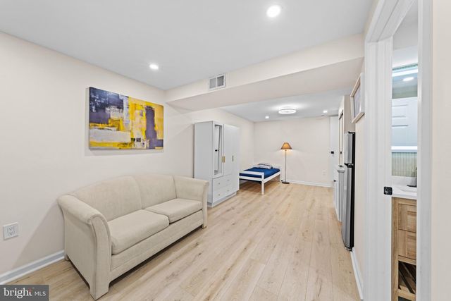 11858 ANTIETAM RD, Woodbridge, VA 22192