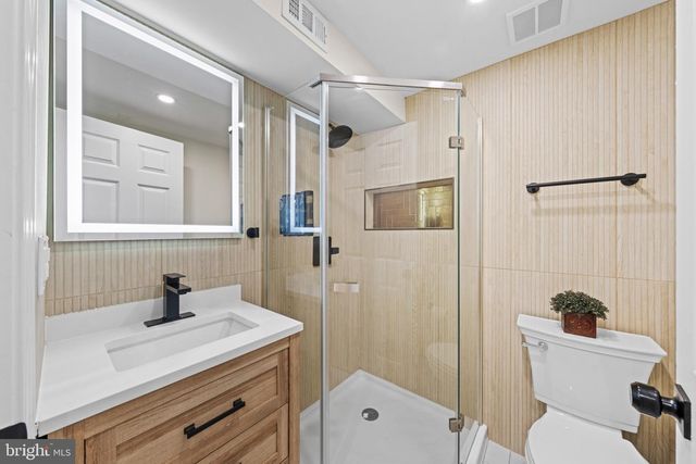 11858 ANTIETAM RD, Woodbridge, VA 22192
