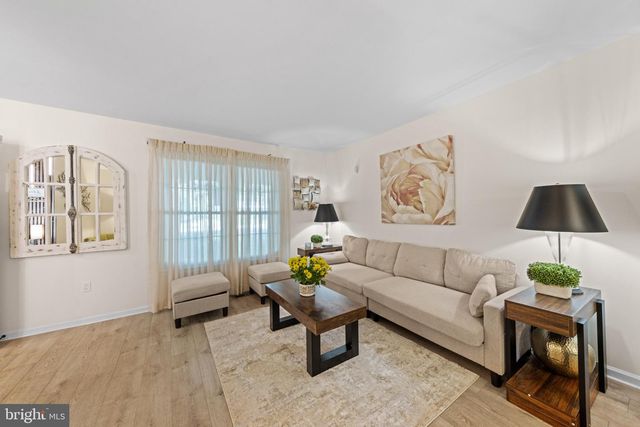 11858 ANTIETAM RD, Woodbridge, VA 22192
