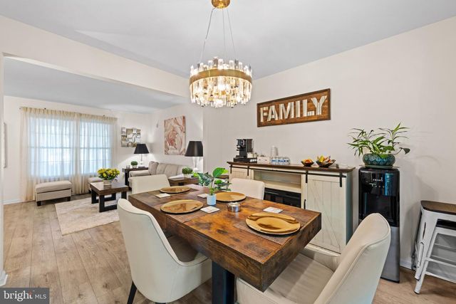 11858 ANTIETAM RD, Woodbridge, VA 22192
