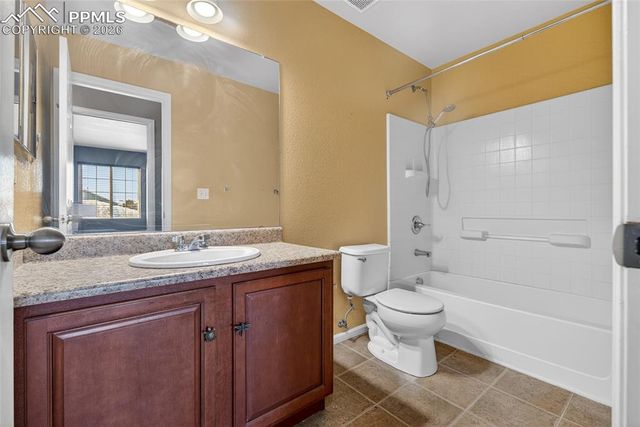 8278 Chasewood Loop, Colorado Springs, CO 80908