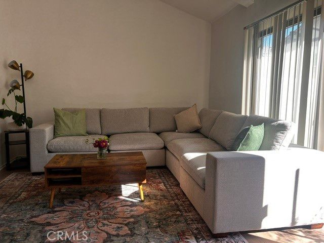 18435 Keswick, Reseda, CA 91335