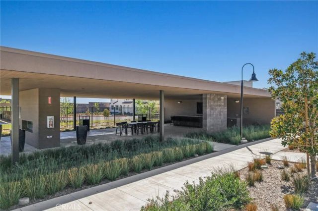 15825 Butterfly Drive, Fontana, CA 92336