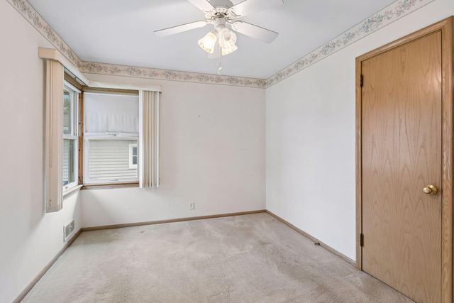 7105 W 23rd Street, Saint Louis Park, MN 55426