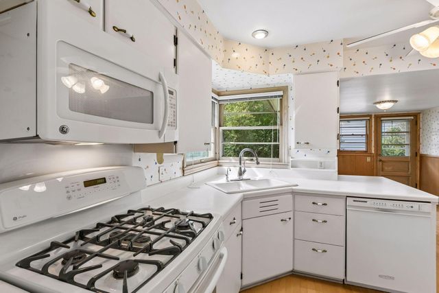 7105 W 23rd Street, Saint Louis Park, MN 55426