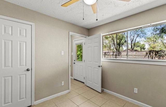 408 Bayridge Drive, League City, TX 77573