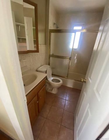 5169 72 place, Woodside, NY 11377