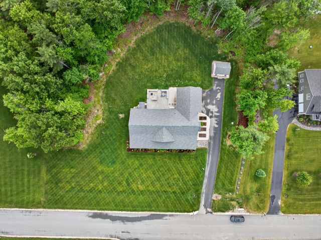21 Walnut Hill Drive, Hooksett, NH 03106
