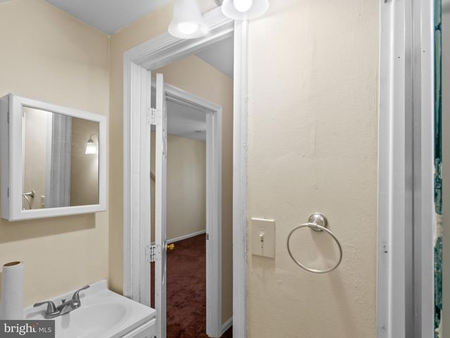 8211 NORTHVIEW RD, Baltimore, MD 21222