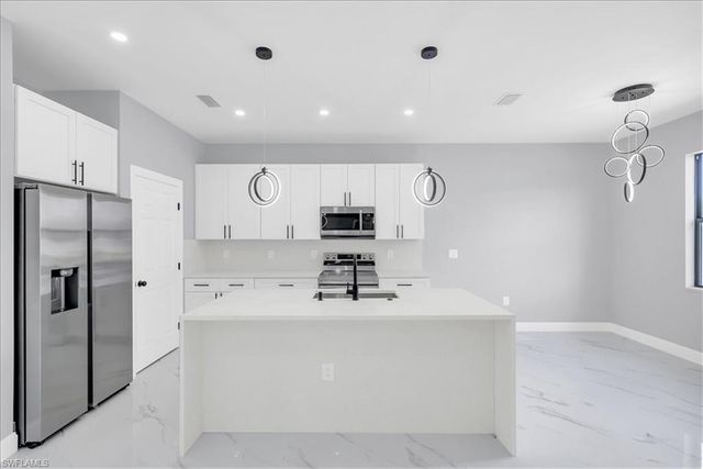 3508 35th ST SW, Lehigh Acres, FL 33976