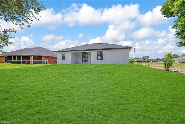 3508 35th ST SW, Lehigh Acres, FL 33976