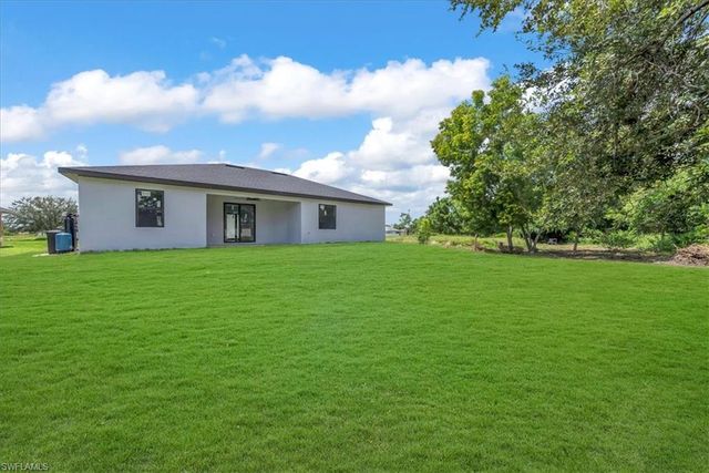 3508 35th ST SW, Lehigh Acres, FL 33976