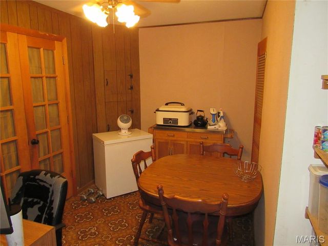1123 Saint Benedict Drive, East St Louis, IL 62206