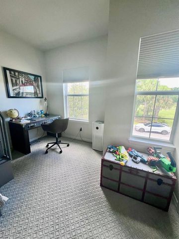 4924 Greenway Drive, Hollywood, FL 33021