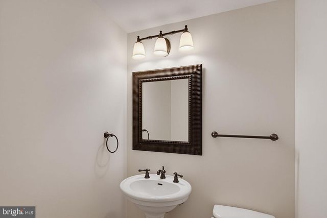5653 VINEYARD CT, New Market, MD 21774