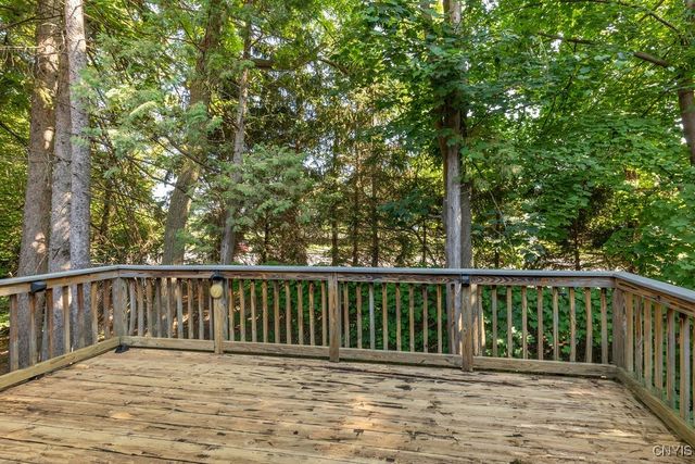 42 Nursery Lane, Syracuse, NY 13210