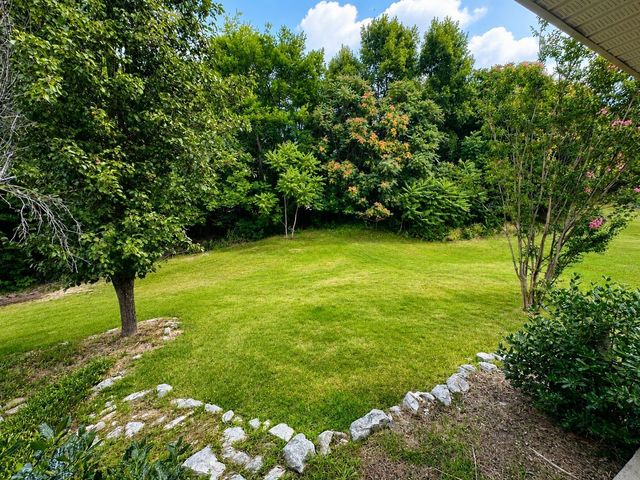 1050 Bradford Park Rd, Mount Juliet, TN 37122