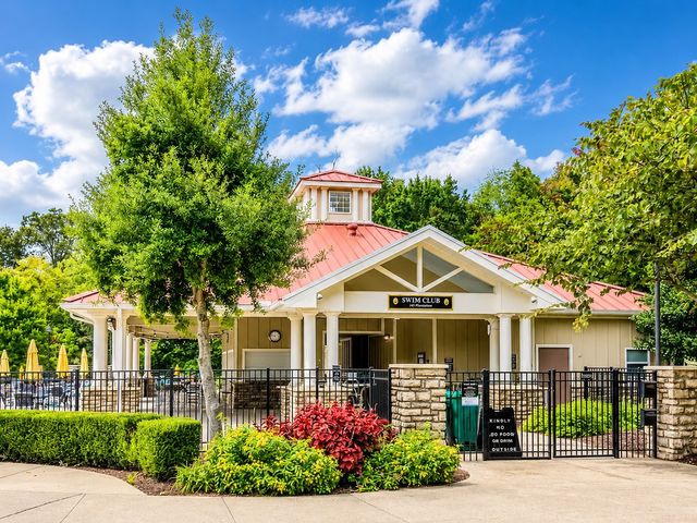 1050 Bradford Park Rd, Mount Juliet, TN 37122