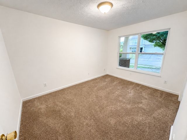 1050 Bradford Park Rd, Mount Juliet, TN 37122