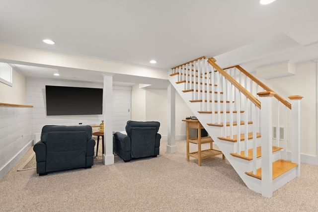 31 Whittier Rd, Medford, MA 02155