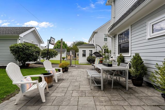 31 Whittier Rd, Medford, MA 02155