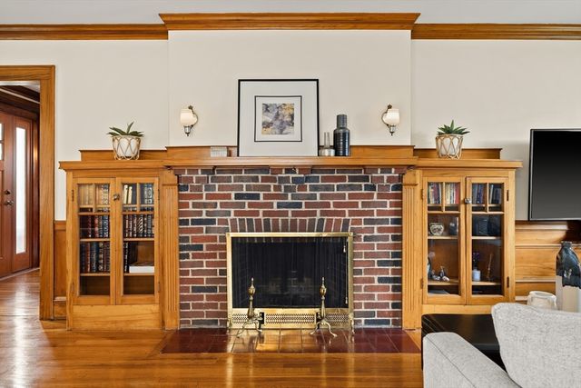 31 Whittier Rd, Medford, MA 02155