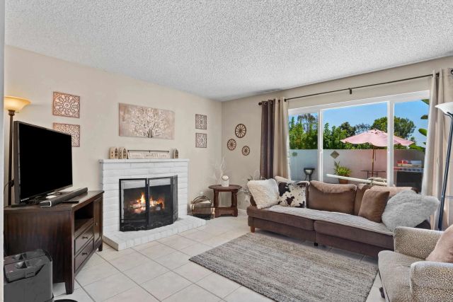 1619 Curry Comb Dr, San Marcos, CA 92069