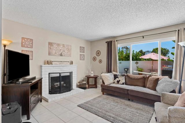 1619 Curry Comb Dr, San Marcos, CA 92069