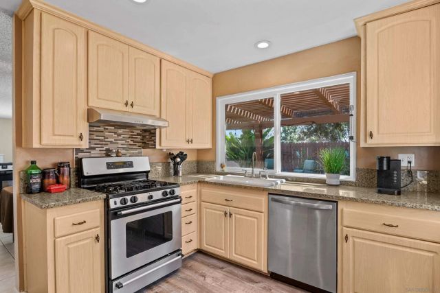 1619 Curry Comb Dr, San Marcos, CA 92069