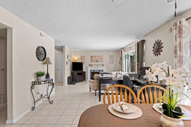 1619 Curry Comb Dr, San Marcos, CA 92069