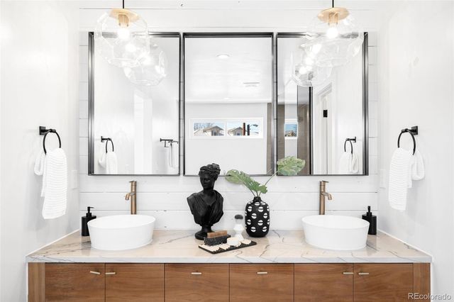 3307 W 33rd Avenue, Denver, CO 80211