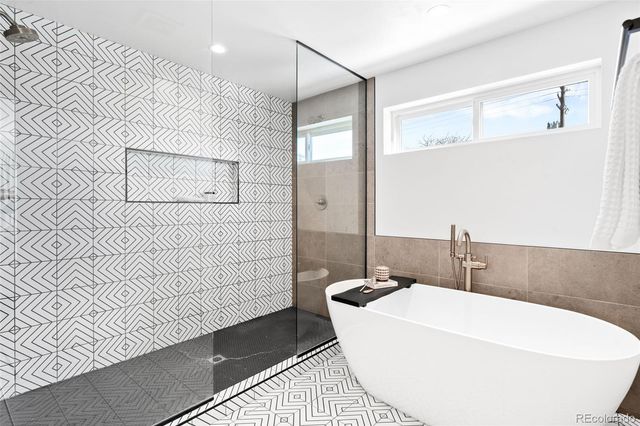 3307 W 33rd Avenue, Denver, CO 80211