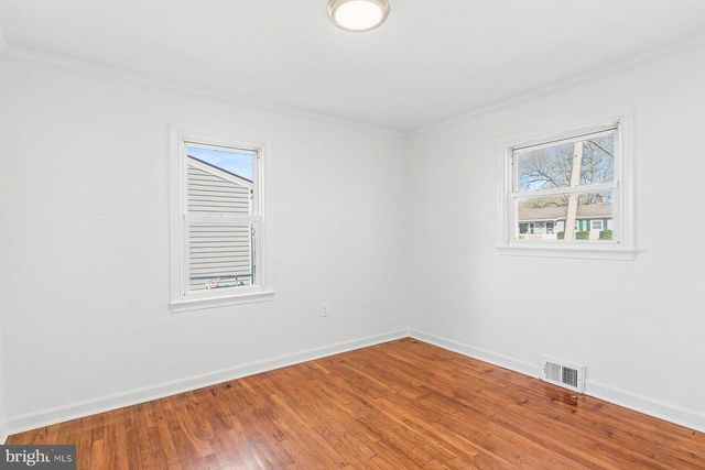 5 DONALD AVE, Middletown, PA 17057