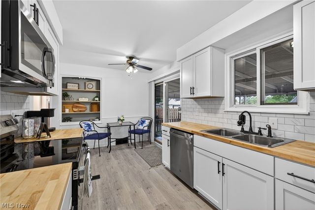 30121 Vineyard Road, Willowick, OH 44095