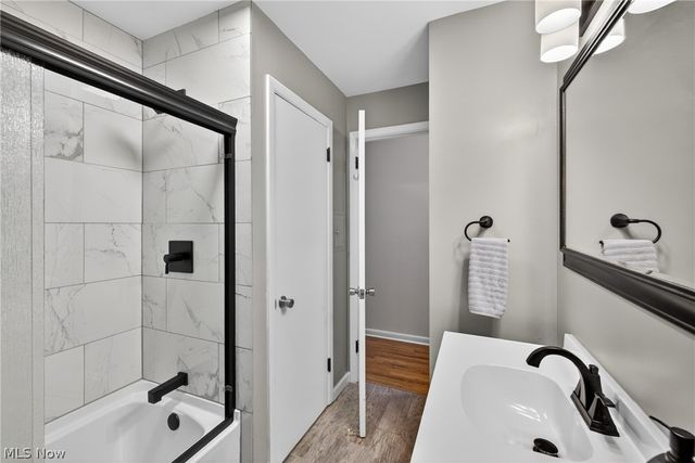 30121 Vineyard Road, Willowick, OH 44095